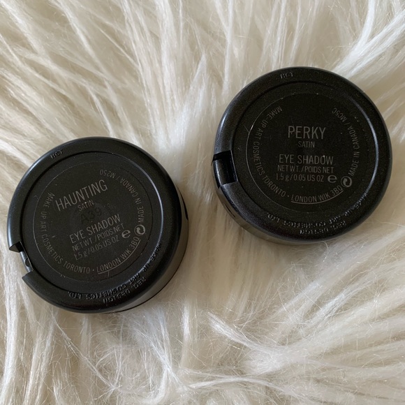 MAC 2ps Eyeshadow in “Haunting” and “Perky” - Picture 3 of 3